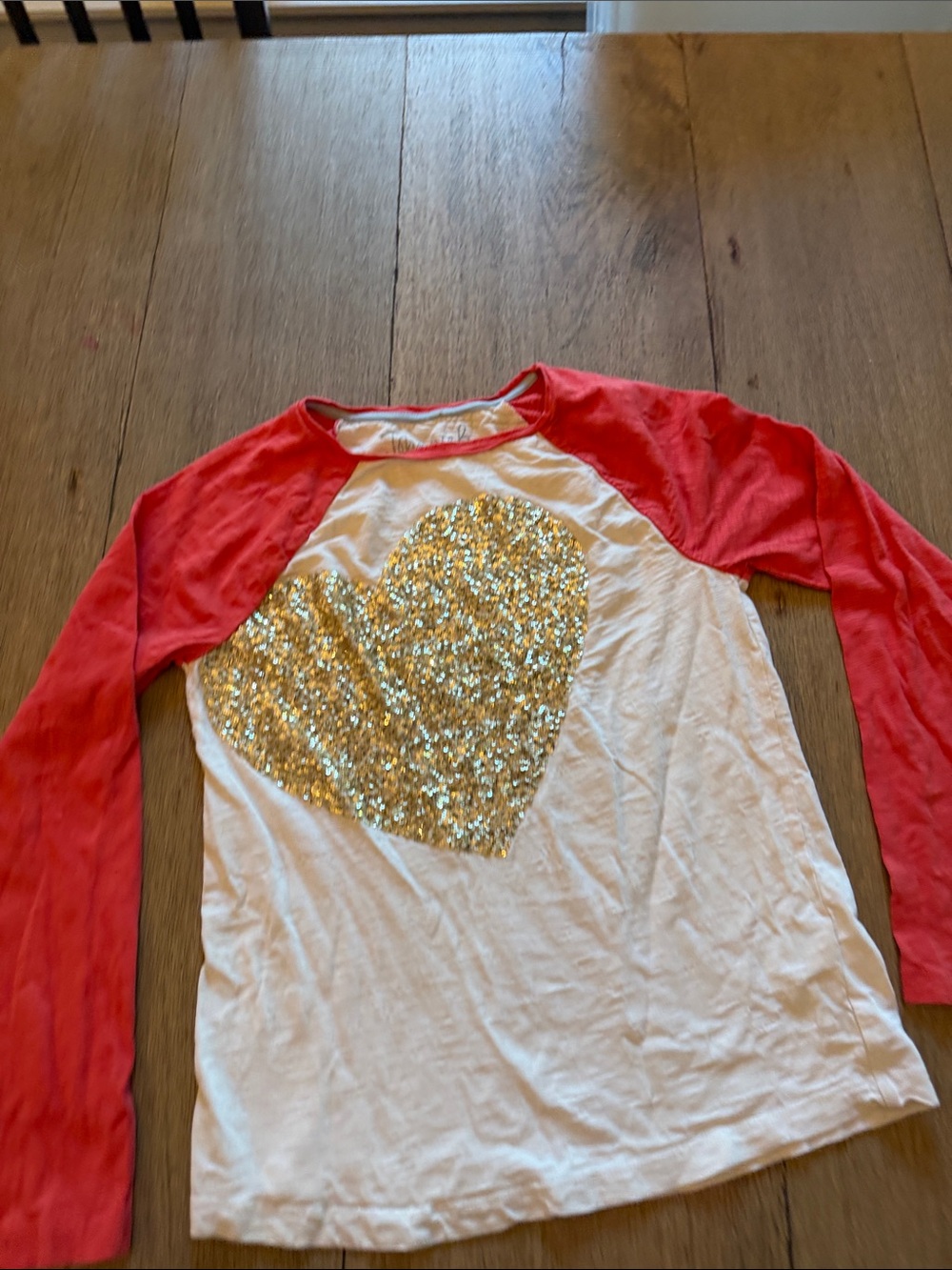 Girls' White Long-Sleeve Raglan Top with Gold Sequin Heart
